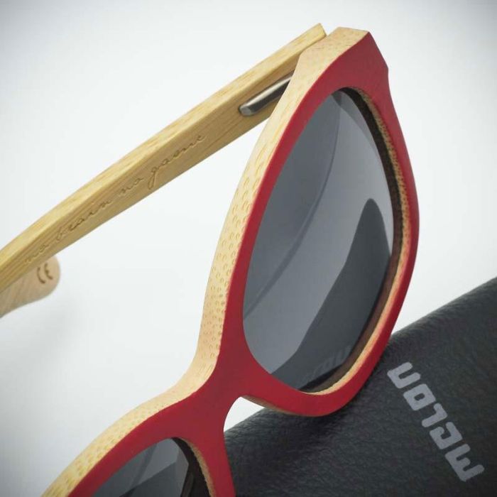 Lesena sončna očala Melon Bamboo Lilly Red